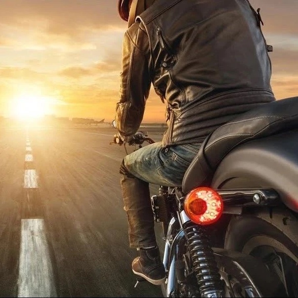 Логотип max канала - Легенды Route 66: мото, кино и рок музыка MAX - Транспорт
