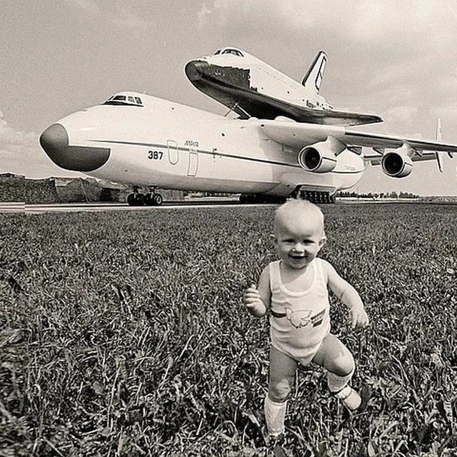 Логотип max канала - Погрузитесь в мир BURAN на MAX для новых идей - Другое